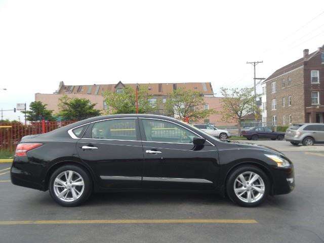 2014 Nissan Altima 2.5 SV 4dr Sedan